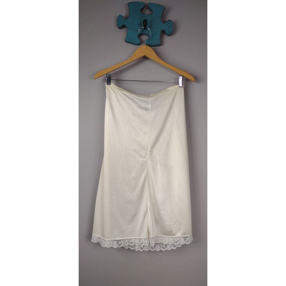 Vintage Nordstrom Creme Nylon Half Slip Lace Trim Made in USA